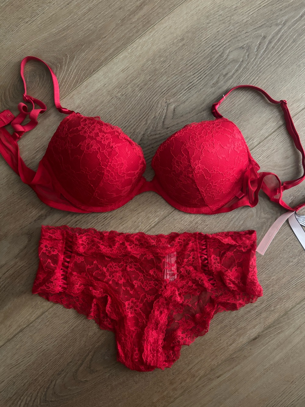 Victoria Secret NWOT Red Lace Push-Up Bra & Bikini Panty Set, 36B & Small